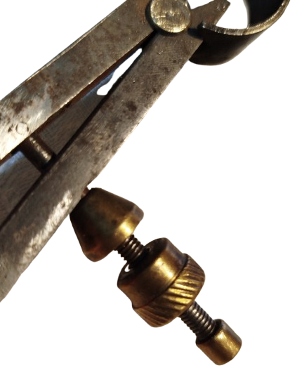 OSMANLI CELİK VE BRONZ PARCALARDAN  TAMAMI EL YAPIM USTA İŞİ MÜHENDİSLİK MİMARLIK ÖLCÜMLERDE KULLANILAN PERGEL