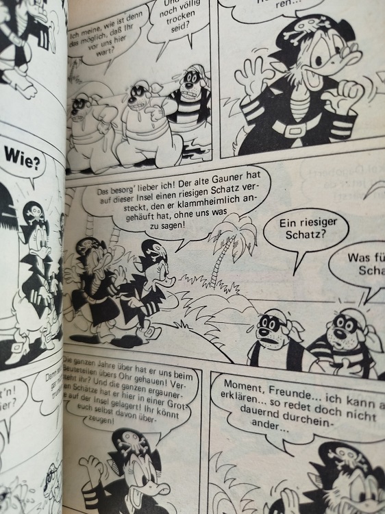 1983 WALT DİSNEY LUSTİGES TASCHENBUCH DONALD STİCHT İN SEE CİZGI ROMAN