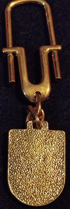 PLAYBOY TAVSAN KIZ PİRİNC UZERİ AKRİLİK KAPLAMALI ANAHTARLIK