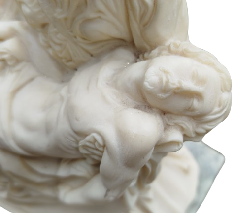 1972 MERYEM ANA KUCAGINDA HZ İSA YATMAKDA MERMER KAİDE UZERİNDE EL YAPIM İTALYAN