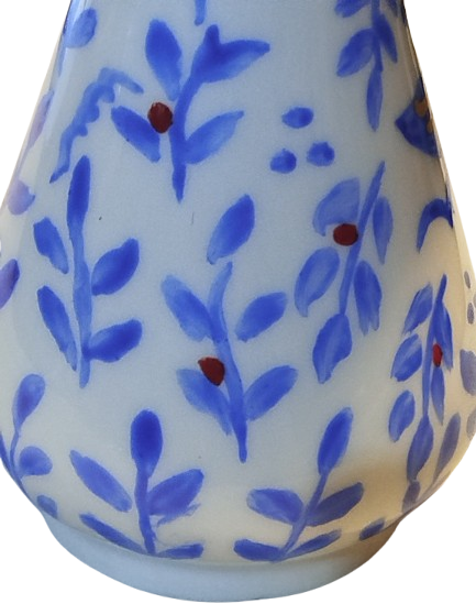 MAVİ BEYAZ KUSLU MASA UZERİ VAZO HACER SANATCI İMZALI