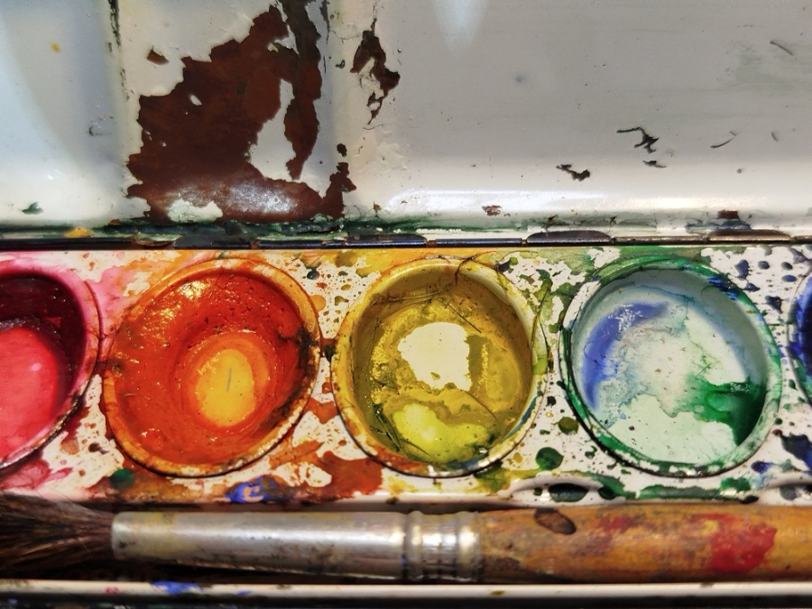 1960 PRANG WATER COLORS  THE AMERİCAN TENEKE SEKİZ RENKDE  SULU BOYA KUTUSU