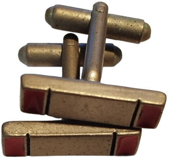 DEGERLİ MADENDEN GUMUS KAPLAMA DİKDORTGEN  FORMDA İKİ KENAR KISIMLARINDA SICAK KIRMIZI MİNE RENK KOLDUGMESİ