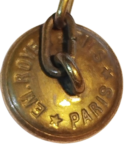 DEGERLİ MADEN UZERİNE SB İC İCE GECEN HARFLER İNSİYALLİ YUVARLAK FORMDA ON KISMI HAFİF BOMBELİ KOL DUGMESİ