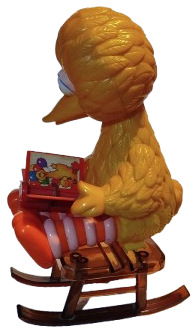 1970 SESAME STREET SUSAM SOKAGI MİNİK KUS KITAP OKUYOR SALDALYESİNDE MİKA OYUNCAK 