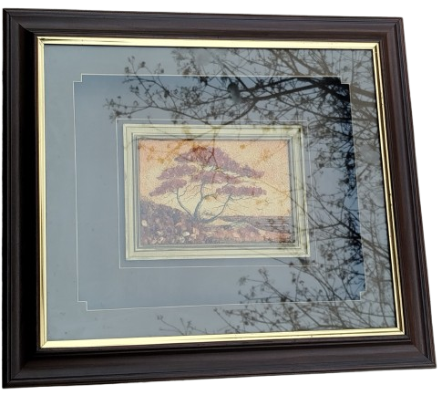 DERİNLİKLİ CAMLI PARPARTULU CERCEVESİNDE AMBER KEHRİBAR KUM TANELERİNDEN YAPILMIS GONUL AGACI