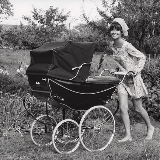 1920 SİLVER CROSS LUXURY BABY COACH MADE IN ENGLAND BORDO RENK METAL EKSİKSİZ  BEBEK COCUK ARABASI 