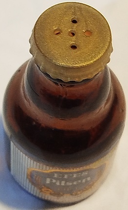 EFES PİLSEN BİRA SİSESİ FORMUNDA ETİKETLİ KAPAKLI TUZLUK 