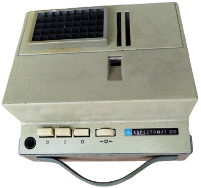 1960 PENTACON ASPECTOMAT 3000 OTOMATİK BALON LAMBALI METAL MERCEKLİ AYARLI SLAYT MAKİNESİ ALMAN 