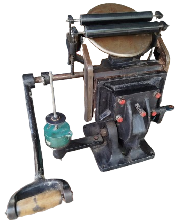 1940 DEMİR DOKUM AYAKLI MEKANIK MATBAA BASKI EL PEDALI KOLLU  FABBRİCA  MACCHINE 