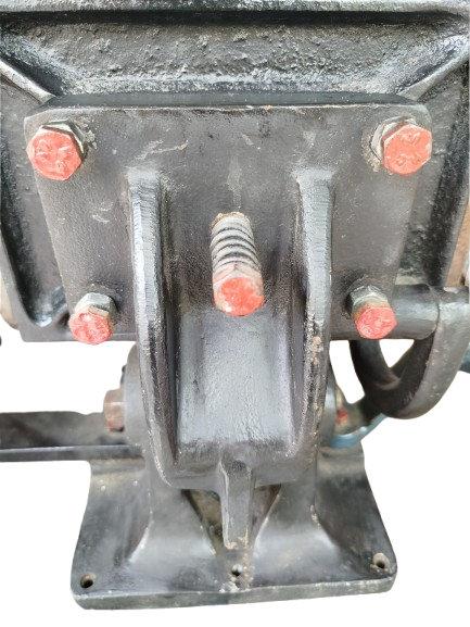 1940 DEMİR DOKUM AYAKLI MEKANIK MATBAA BASKI EL PEDALI KOLLU  FABBRİCA  MACCHINE 