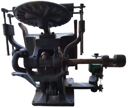 1940 DEMİR DOKUM AYAKLI MEKANIK MATBAA BASKI EL PEDALI KOLLU  FABBRİCA  MACCHINE 