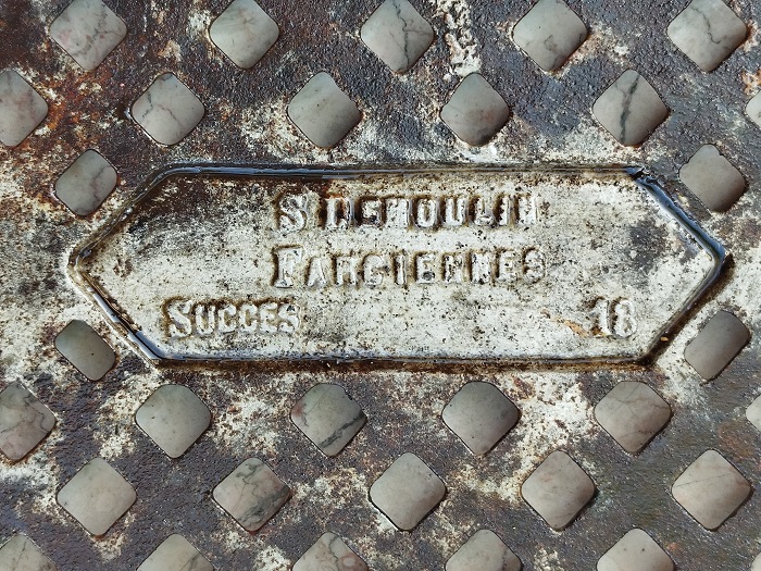 1930 S.DEMOULIN FARCIENNES DOKME DEMİR EMAYE KAPLAMA KOMUR SOBA KAPAGI KIRIKSIZ BELCİKA