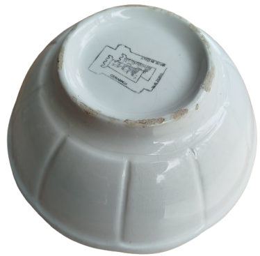 1950 İTAYA  CERAMİCA İCERSİNDE KİRAZ DALLI MASA UZERİ MEYVA KASESİ