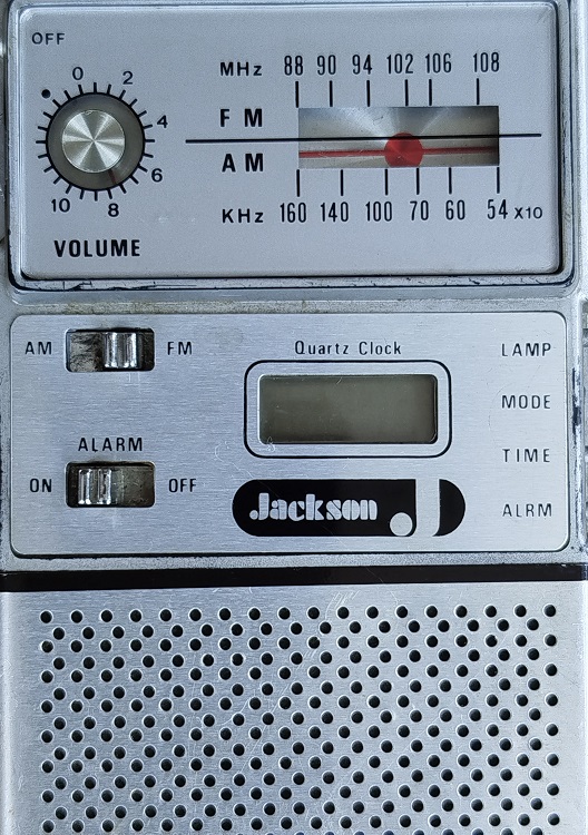 1970 JACKSON İKİ BANT DİJİTAL SAAT ALARM KURMALI  PİLLİ CEP RADYOSU 