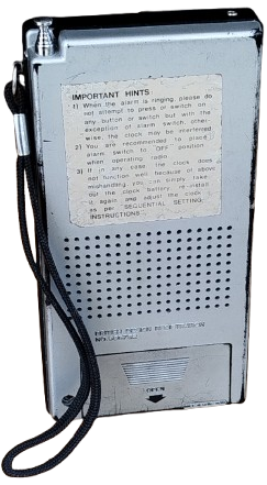 1970 JACKSON İKİ BANT DİJİTAL SAAT ALARM KURMALI  PİLLİ CEP RADYOSU 