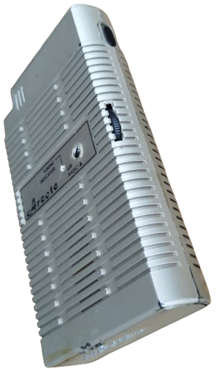 1970 ARCOTE PİLLİ CEP RADYOSU TEK DALGA FENER CAKMAK  KULAKLIK CIKISLI İSTASYON ARAMA 