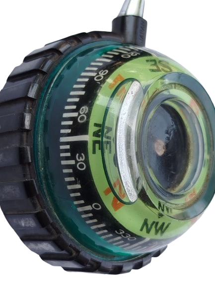 1970 ALMAN MALI KALİBRASYON YON BULMA SULU DOGU BATI GUNEY KUZEY YONLERİ GÖSTEREN HAREKETLİ PUSULA 