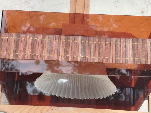 1970 AVRUPA RETRO TEKLİ AVİZE AHŞAP FİBER CAM OLARAK TASARLANMIS