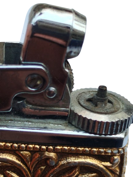 1960 VINTAGE SAROME BABY GAZ LİGHTER JAPAN DİKDÖRTGEN UCU SEDEFLİ FORMDA CAKMAK 