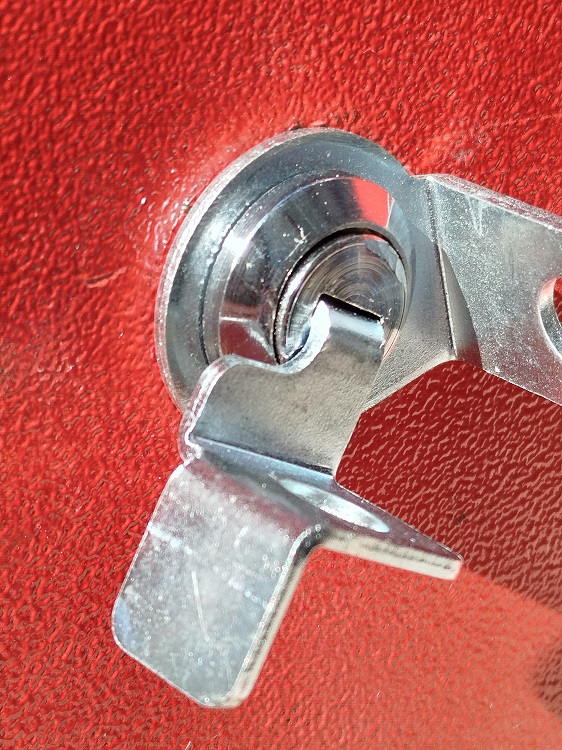 CELİK PERSONEL İSCİ SOYUNMA GİYİNME DOLABI 6 GOZLU KİŞİYE OZEL ASMA KİLİT SİSTEMLİ