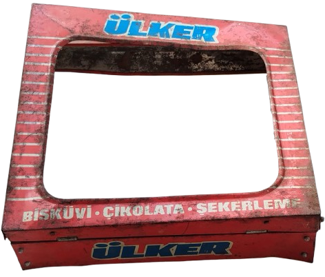 ULKER BİSKÜVİ CUKULATA SEKERLEME KIRMIZI RENKDE TENEKE CAMLI KUTU KAPAGI  ULKER BİSKÜVİ FABRIKASI