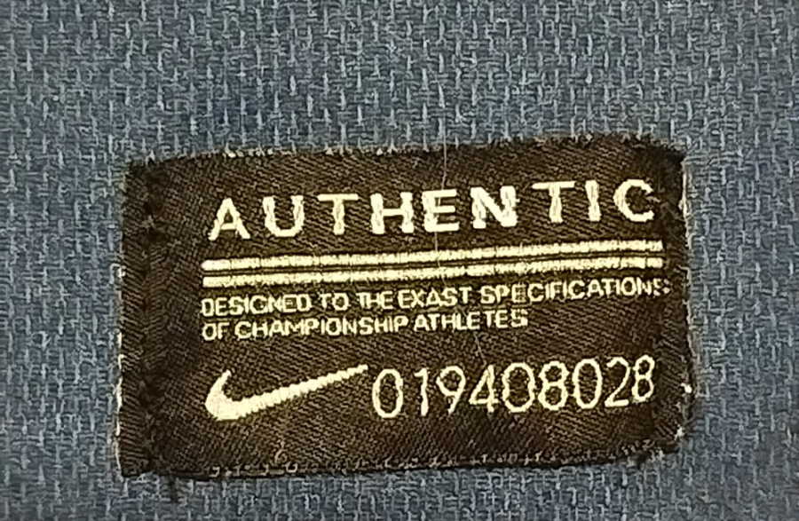 UEFA ŞAMPİYONLAR LİGİ FC BARCELONA'NIN 2011-2012 SEZONU GİYDİGİ ORJINAL FORMADIR