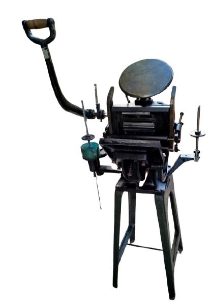 1940 DEMİR DOKUM AYAKLI MEKANIK MATBAA BASKI EL PEDALI KOLLU  FABBRİCA  MACCHINE 