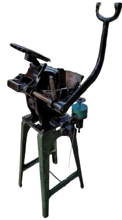 1940 DEMİR DOKUM AYAKLI MEKANIK MATBAA BASKI EL PEDALI KOLLU  FABBRİCA  MACCHINE 