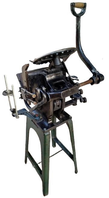 1940 DEMİR DOKUM AYAKLI MEKANIK MATBAA BASKI EL PEDALI KOLLU  FABBRİCA  MACCHINE 