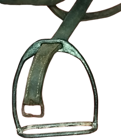 YARIS ATI SPORLARI BİNİCİ KAHVERENGİ DERİ EYER TAKIMIS CİFT UZENGİLİ 