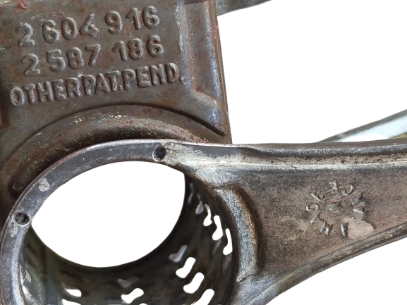 MOULI GRATER METAL MEKANİK EL İLE CEVİRMELİ SERT PEYNİR RENDESİ