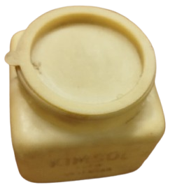 1970 KİMSOL KREM DETERJAN KAPAKLI KARE PLASTİK KUTU İÇERSİNDE COK AZ BİRAZ KALMIS