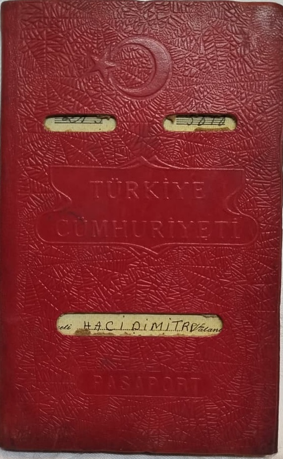 T.C 1955 ELLİ HACI DİMİTRİADİS BAYAN OLARAK BELİRTİLEN TÜRK BİR VATANDAŞINA AİT PASAPORT