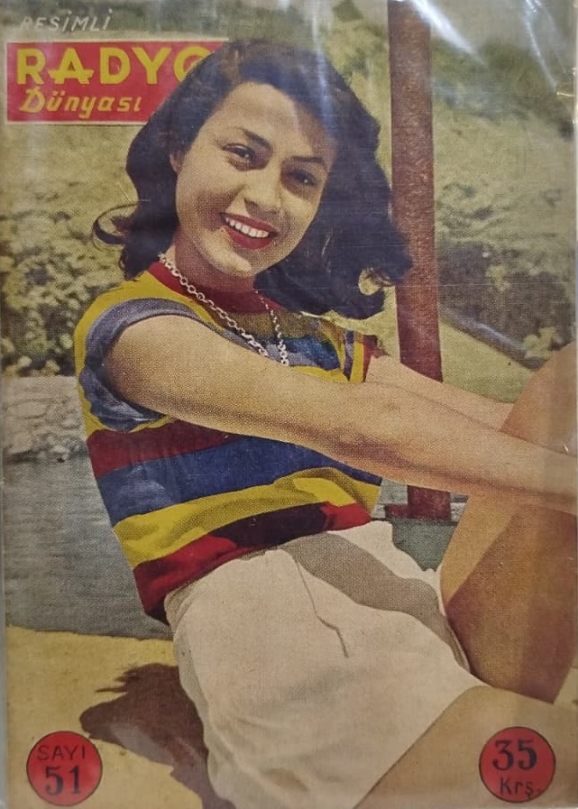 RESİMLİ RADYO DÜNYASI AYTEN ALPMAN KAPAK RESİMLİ  SAYI 51 1950 -1953 YILLARI ARASINDA YAYIMLANMIŞ BİR MAGAZİN DERGİSİDİR