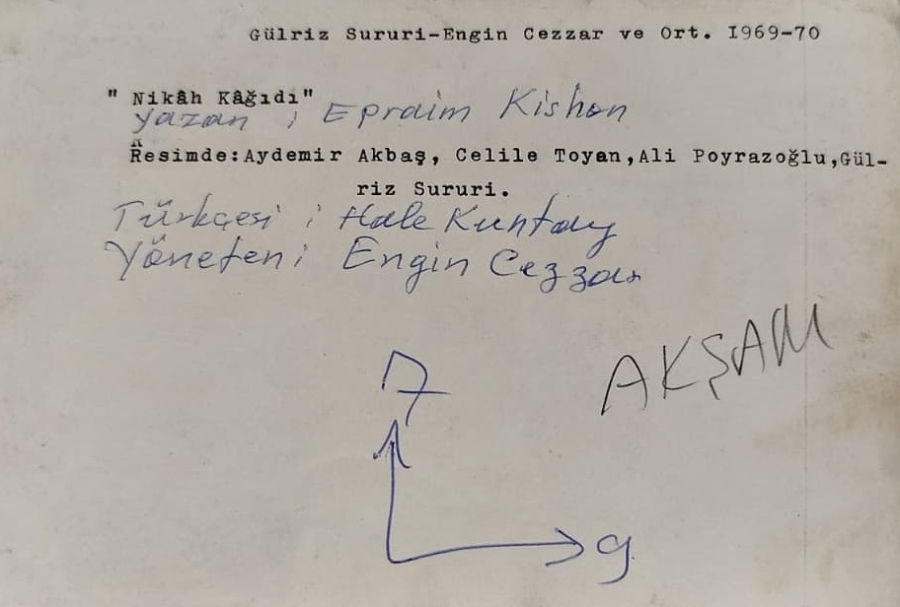 NİKAH KAĞIDI ADLI TİYATRO OYUNUN 1969-70 SEZONUNDA GÜLRİZ SURURİ-ENGİN CEZZAR VE ORTA OYUNCULAR 