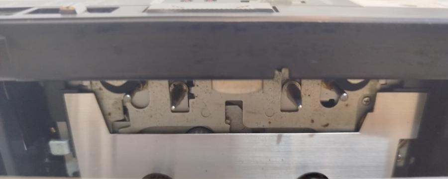 FISHER AUTO REVERSE GRAPHIC EQUALIZER STEREO ANTI ROLLING MECHANISM WALKMAN AM FM STEREO RADIO CASSETTE PLAYER VOLKMEN