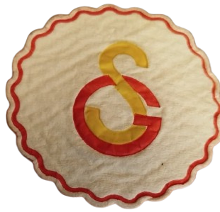 GALATASARAY LOGOLU SARI KIRMIZI YURDISINDA YAPTIRILMIS ETİKET