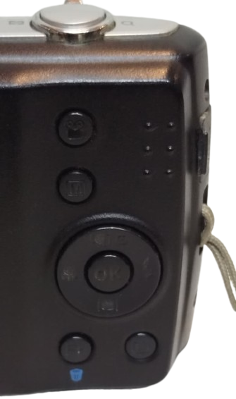 CASIO 14.1 MEGAPIXELS LİON BATTERY WİDE 5 X ZOOM  DİJİTAL MAKİNE ORJINAL 