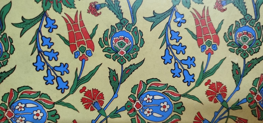 TEKEL SİGARA FABRİKASININ  CESİT Lİ SIGARALARDAN OLUSAN  120 SİGARA TEKEL İSTANBUL BOS KAPAKLI KUTU