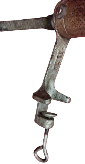 1900 DEMİR DOKUM MEKANİK EL CEVİRMELİ DOMETEZ SALCA YAPMA DEGİRMENİ