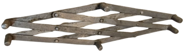 ACILIP KAPANAN ALUMİNYUM AKORDİON NIHALE MASAYI YAKMAMAK İCİN UZERİNE SICAK TENCERE KOYMAYA YARAR