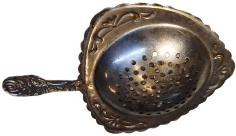 KROM METAL CAY YAPRAGI FORMUNDA TASARLANMIS KISA SAPLI DELİKLİ TİRYAKİ CAY SUZGECİ