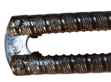 CEVİZ FINDIK KIRICI KATLANAN ELDE SIKILAN  UZERİ İSLEMELİ