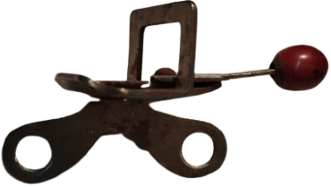 KONSERVE ACACAGI TENEKE KAPAGA BATIRILIP  MEKANİK OLARAK CEVRİLİR