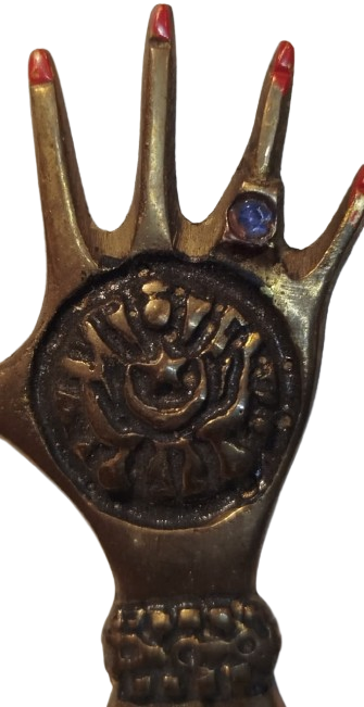 PİRİNC DOKUM SİSE KAPAK GOZOZ ACACAK EL SEKLİNDE OJELİ TIRNAKLAR 