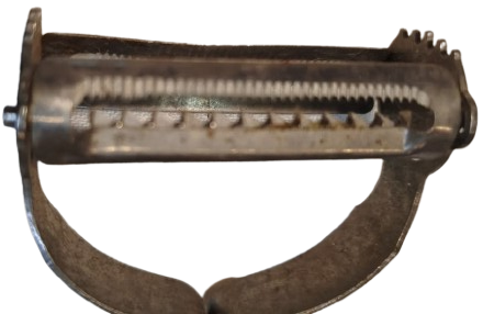 METAL YAS SEBZE MEYVE DIS KABUK SOYUCU VE PARCALAMA RENDE YAPMA KESME MUTFAK ALETİ