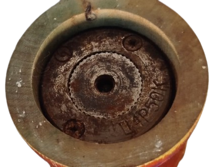 AHSAP KASA MEKANİK DEGİRMEN SEKLİNDE TASARLANMIS KAYA TUZU VEYA KARABİBER CEKME DEGİRMEN