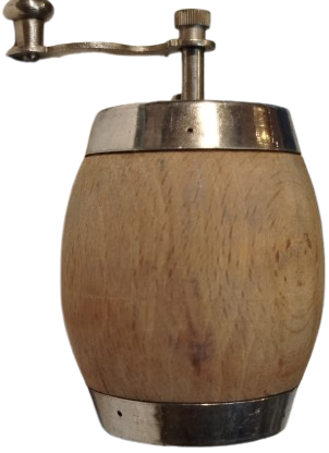 DOGU BLOK ULKELRİ URETİMİ AHSAP FICI SEKLİNDE TASARLANIP URETİLEN DEGİRMEN TUZLUK