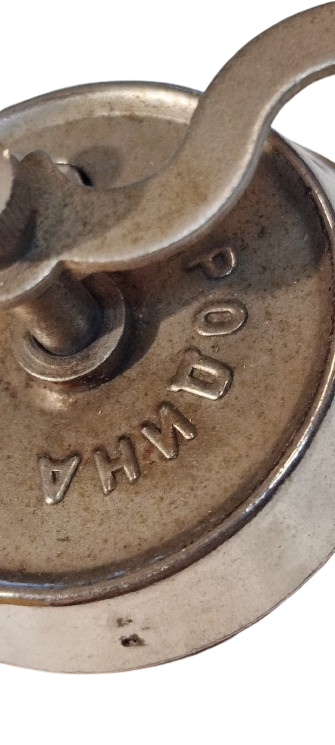 DOGU BLOK ULKELRİ URETİMİ AHSAP FICI SEKLİNDE TASARLANIP URETİLEN DEGİRMEN TUZLUK